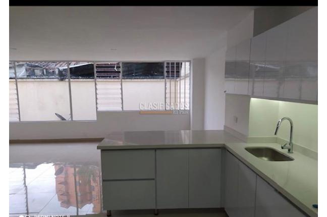 Apartamentos, Venta, Versalles - $420.000.000
