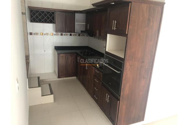 Apartamentos, Alquiler, Colinas del Bosque - $1.800.000