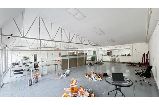 Locales y Bodegas, Alquiler, Yumbo - $25.000.000