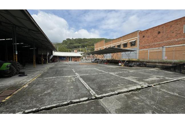 Locales y Bodegas, Alquiler, Yumbo - $25.000.000