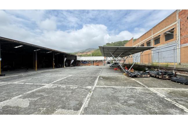 Locales y Bodegas, Alquiler en Yumbo