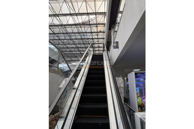 Oficinas y Consultorios, Venta, Centro Ccial. Holguines Trade Center - $1.850.000.000