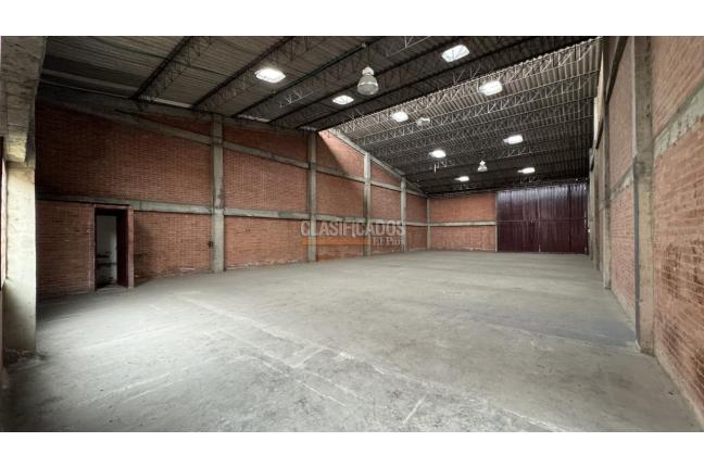 Locales y Bodegas, Alquiler en La Nubia