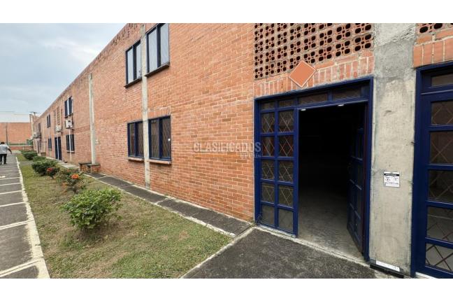 Locales y Bodegas, Alquiler, La Nubia - $6.000.000