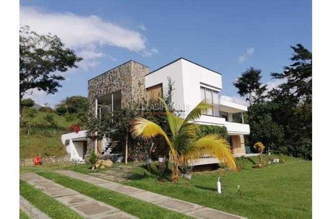 Fincas y Casas Campestres, Venta, El Cerrito - $990.000.000