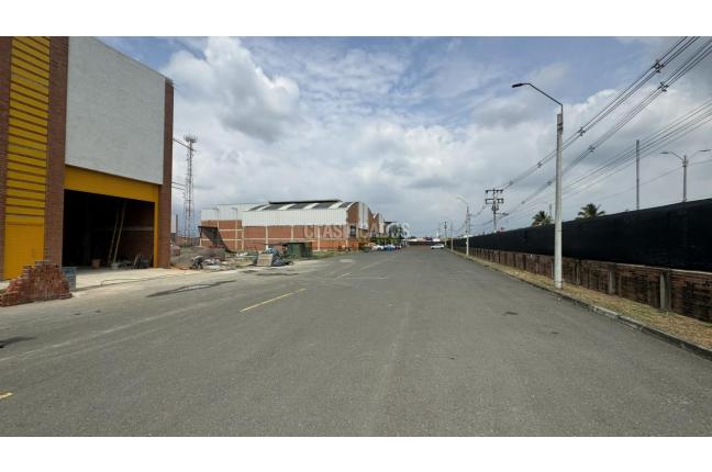 Locales y Bodegas, Alquiler, La Nubia