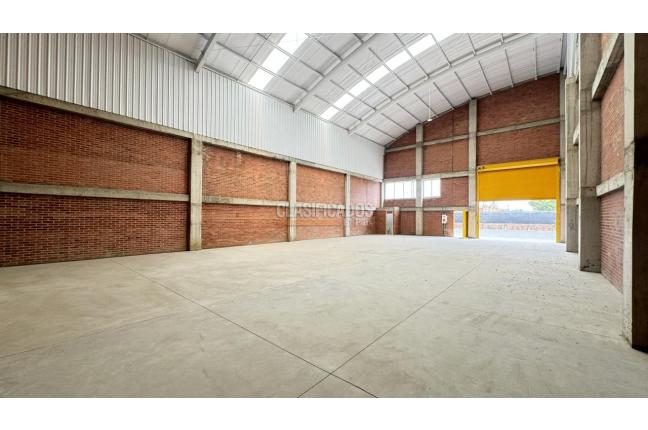 Locales y Bodegas, Alquiler, La Nubia