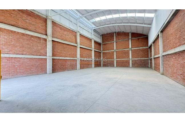 Locales y Bodegas, Alquiler, La Nubia