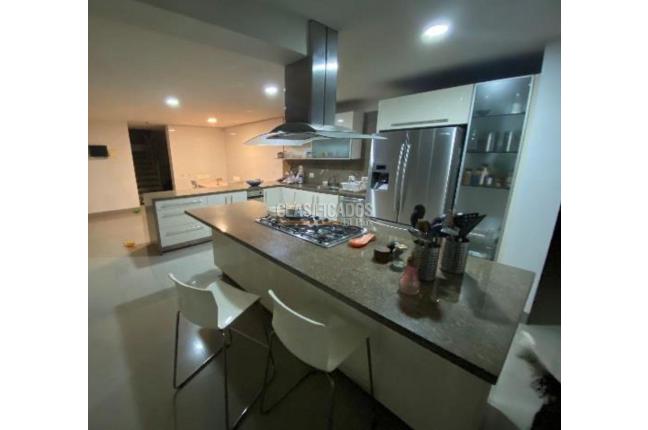 Casas, Venta, Santa Rosa - $2.500.000.000
