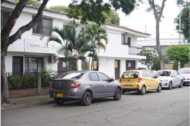 Oficinas y Consultorios, Alquiler, Prados del Norte - $2.200.000
