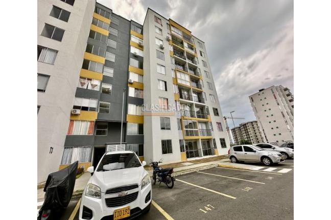 Apartamentos, Venta en Jamundí