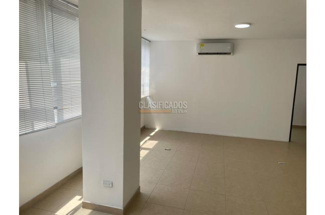 Oficinas y Consultorios, Venta, Centro Ccial Plaza Caicedo - $400.000.000