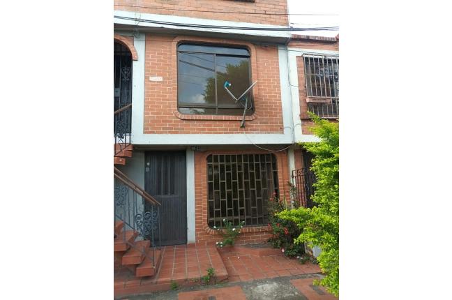 Casas, Alquiler en Villa del Prado