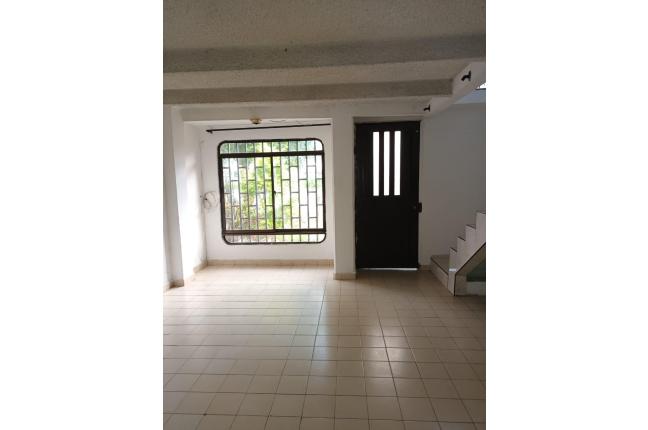 Casas, Alquiler en Villa del Prado