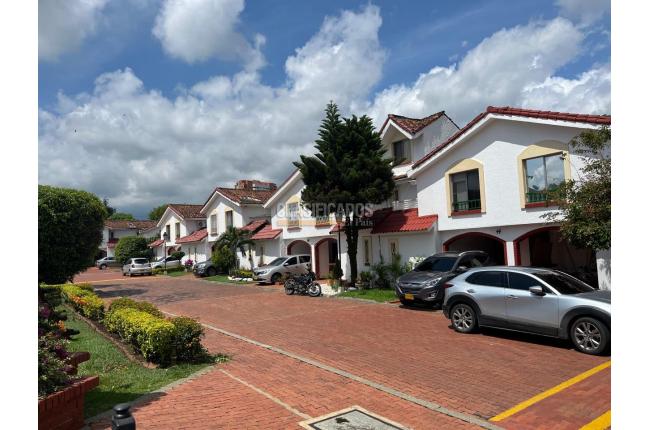 Casas, Venta, Ciudad Jardín - $720.000.000