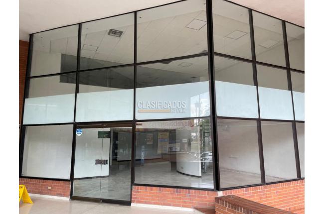 Locales y Bodegas, Alquiler, Capri - $10.000.000