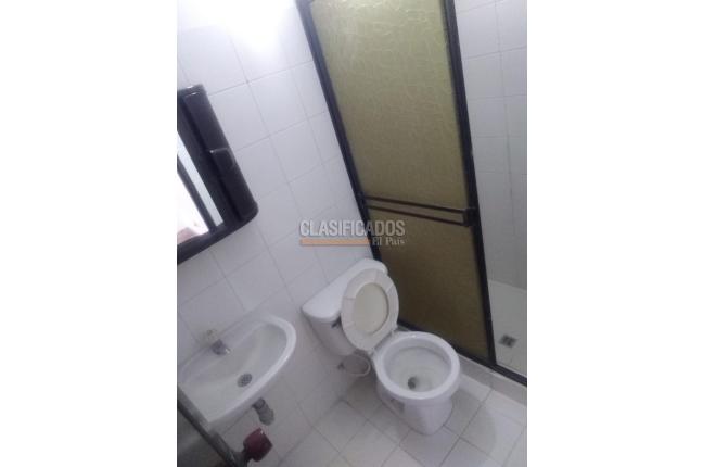 Apartaestudios, Alquiler, Colseguros - $800.000