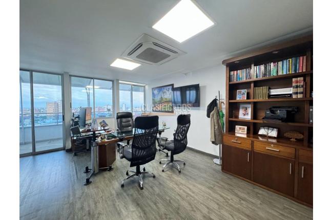 Oficinas y Consultorios, Venta en Santa Mónica Central