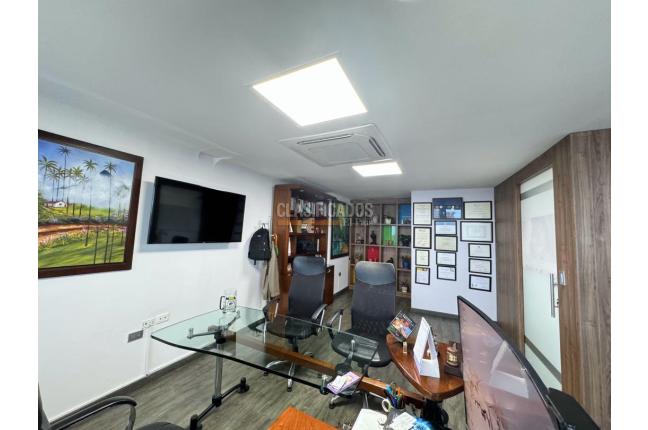 Oficinas y Consultorios, Venta en Santa Mónica Central