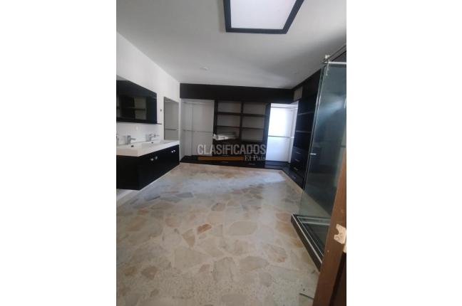 Casas, Venta en Las Quintas de Don Simón