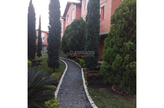 Casas, Venta en Reservas del Lili