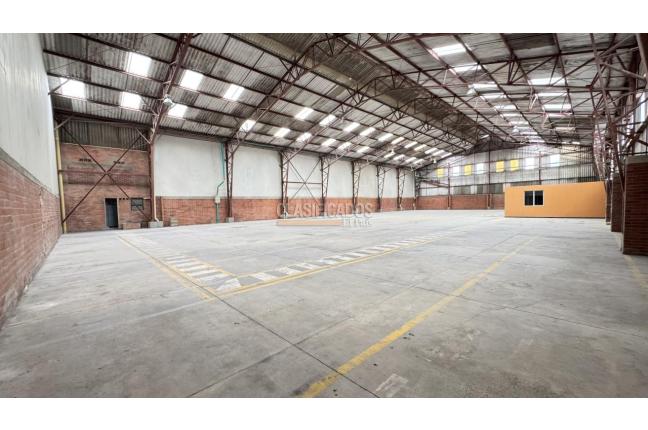 Locales y Bodegas, Alquiler, Yumbo - $26.600.000