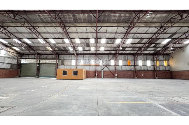 Locales y Bodegas, Alquiler, Yumbo - $26.600.000