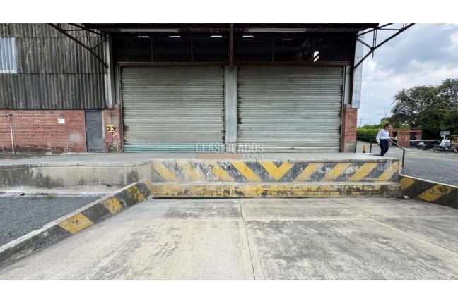 Locales y Bodegas, Alquiler, Yumbo - $26.600.000