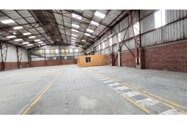 Locales y Bodegas, Alquiler, Yumbo - $26.600.000