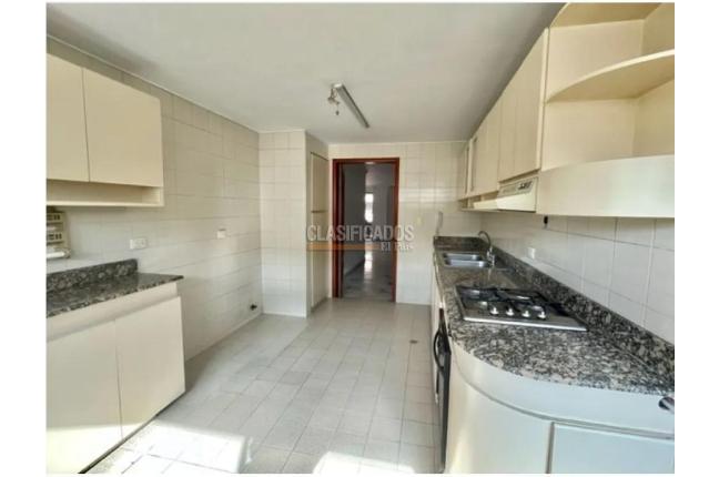 Apartamentos, Venta, Versalles - $800.000.000