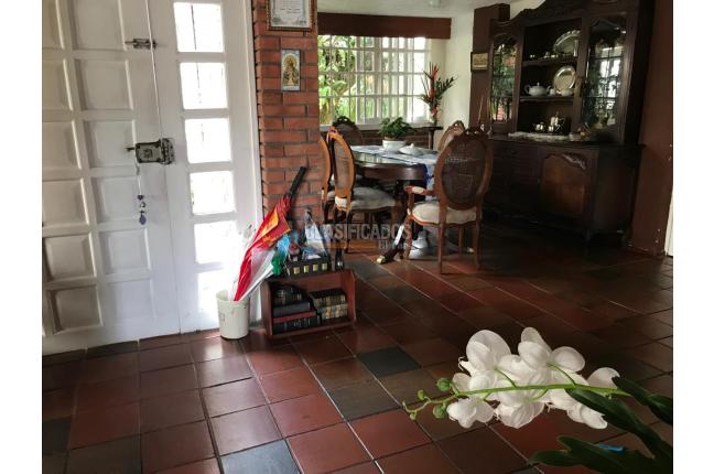 Casas, Venta en Bella Suiza