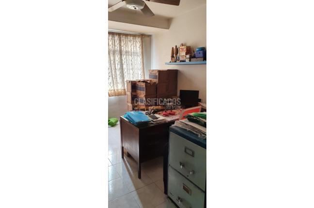 Edificios, Venta, Granada - $1.300.000.000