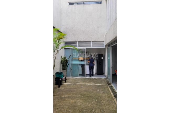 Oficinas y Consultorios, Venta, Alameda - $1.200.000.000