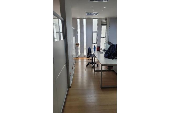 Oficinas y Consultorios, Venta, Alameda - $1.200.000.000