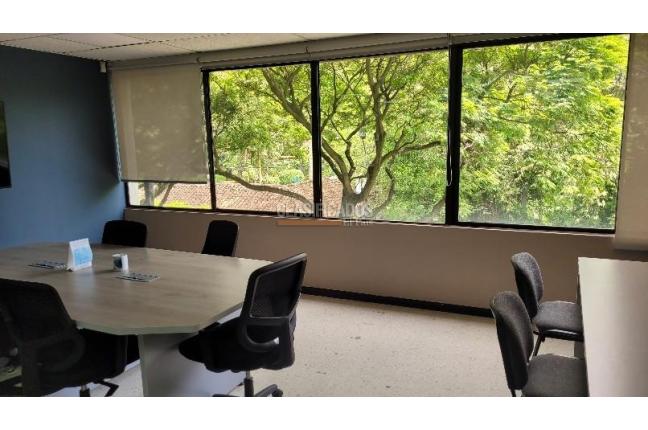 Oficinas y Consultorios, Alquiler, La Flora - $15.000.000