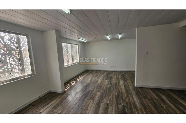 Locales y Bodegas, Alquiler, Granada - $6.500.000