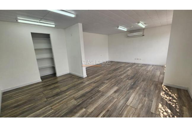 Locales y Bodegas, Alquiler, Granada - $6.500.000