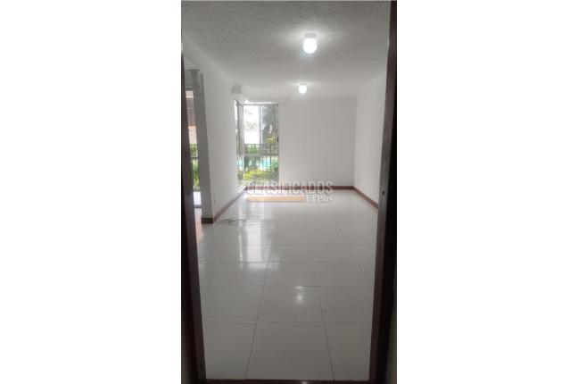 Apartamentos, Venta en Bella Suiza