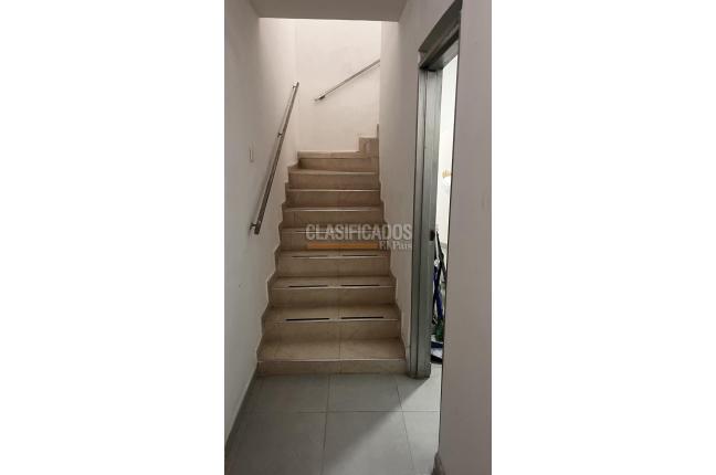 Oficinas y Consultorios, Alquiler, La Flora - $2.000.000