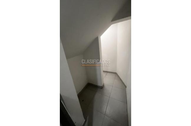 Oficinas y Consultorios, Alquiler, La Flora - $2.000.000