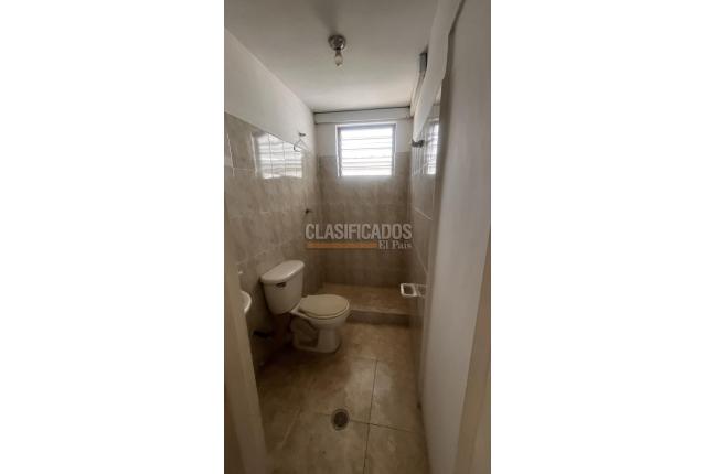 Oficinas y Consultorios, Alquiler, La Flora - $2.000.000