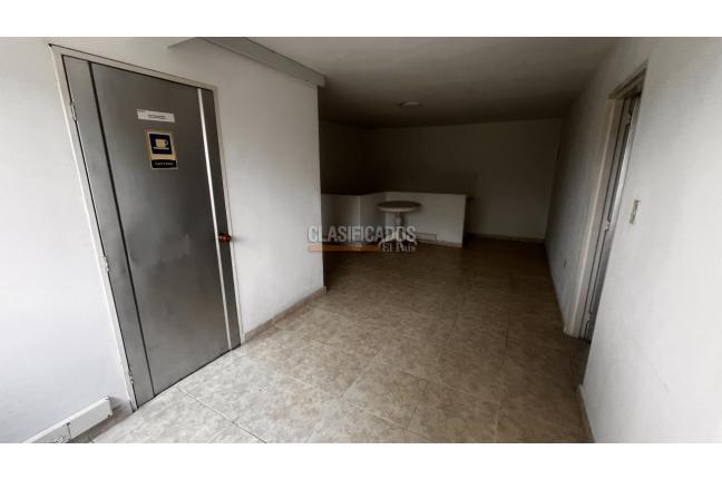 Oficinas y Consultorios, Alquiler, La Flora - $2.000.000