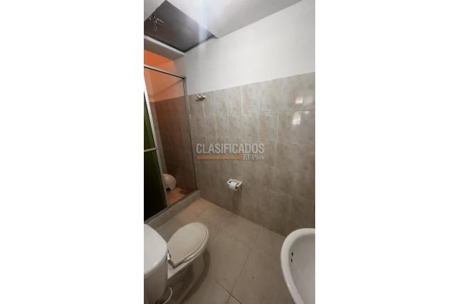 Oficinas y Consultorios, Alquiler, La Flora - $2.000.000