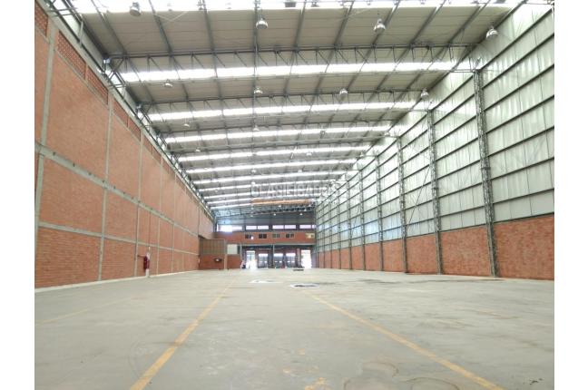 Locales y Bodegas, Alquiler en Yumbo