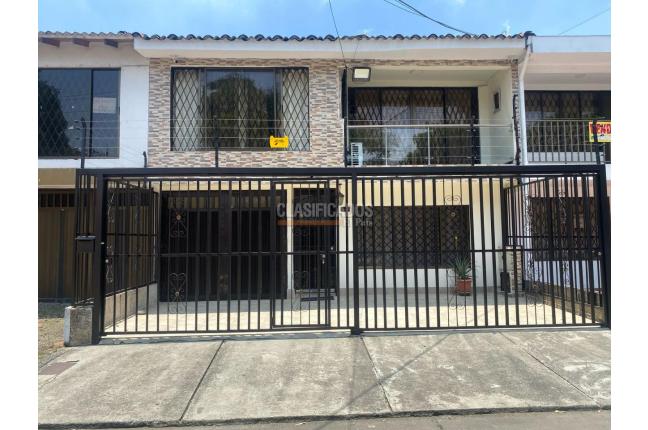 Casas, Venta en Prados del Norte