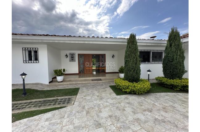 Casas, Venta en Altos de Ciudad Jardín