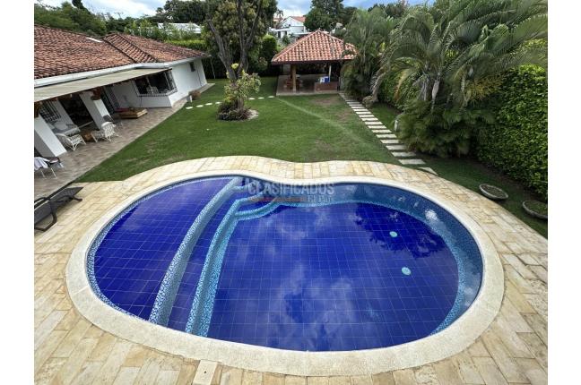 Casas, Venta en Altos de Ciudad Jardín