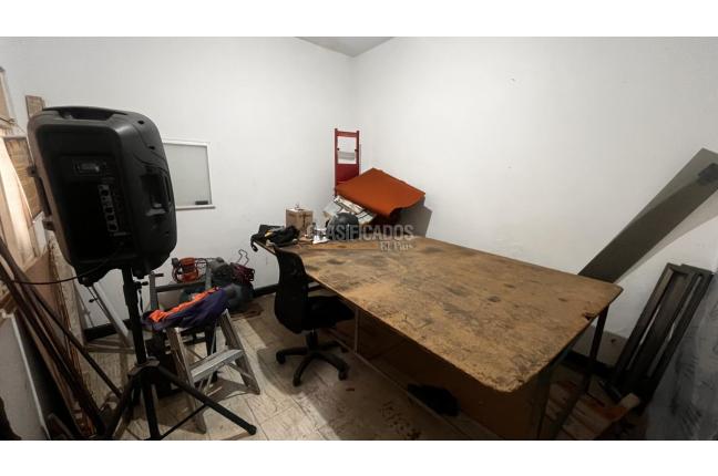 Locales y Bodegas, Venta, Bretaña - $530.000.000