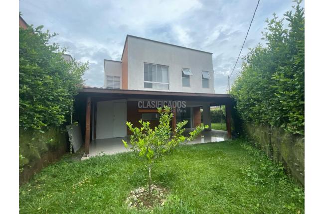 Casas, Venta en La Morada