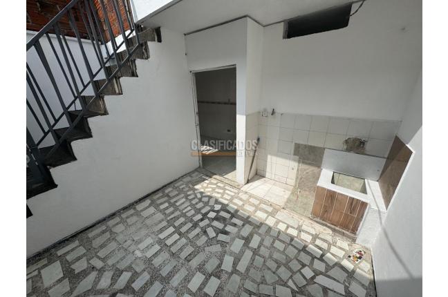 Apartamentos, Alquiler, Nueva Floresta - $800.000